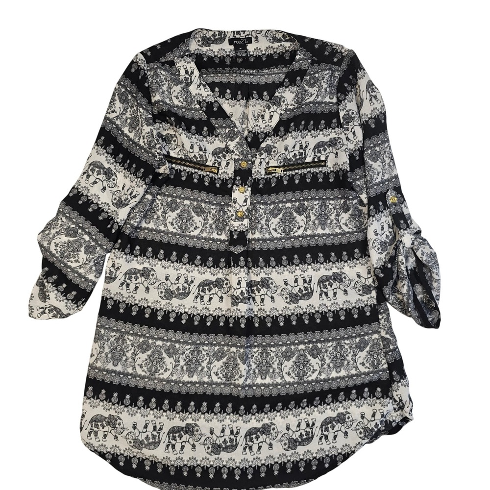 Rue21 Womens Black White Elephant Paisley‎ Print Roll Tab Sleeve Tunic Blouse M